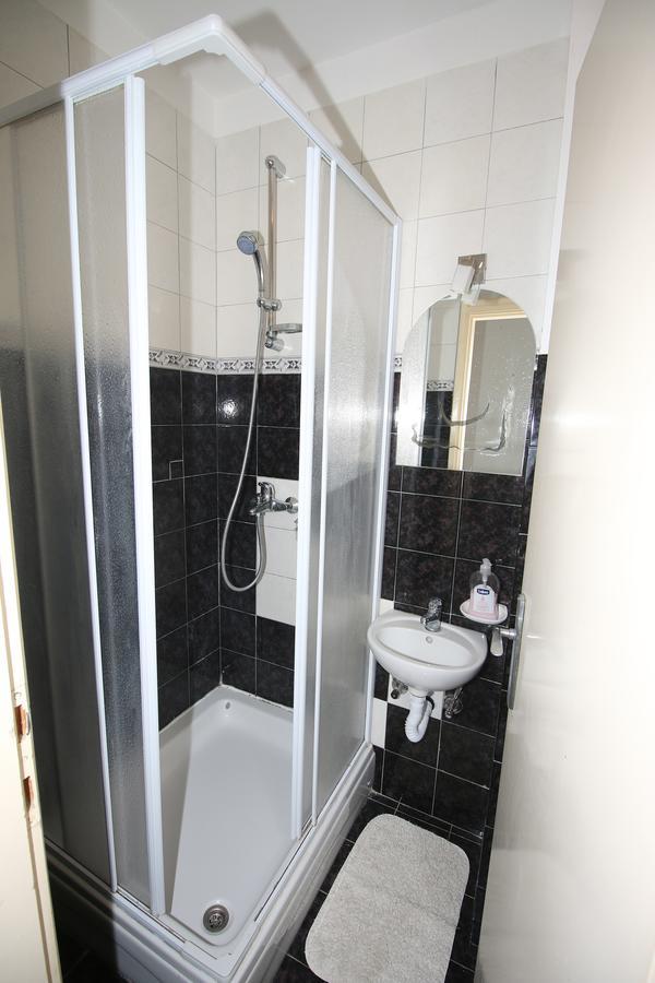 Milina Apartament *